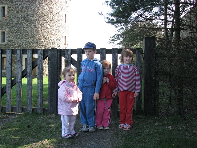 img00004.jpg