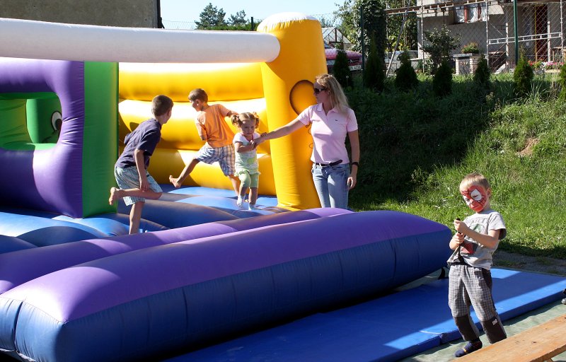 img00028.jpg