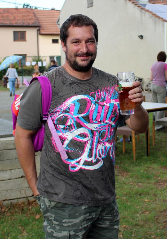 img00128.jpg