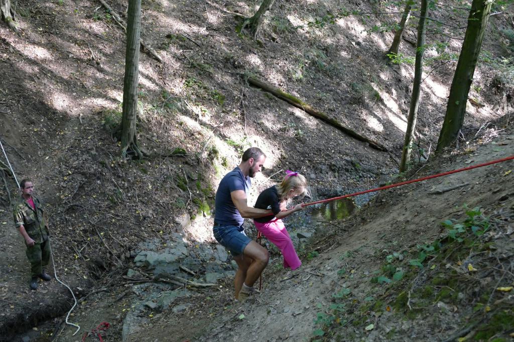 img00108.jpg