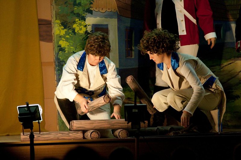 img00019.jpg
