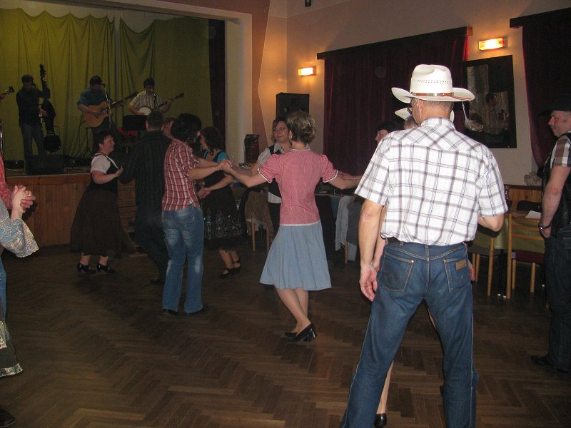 img00004.jpg