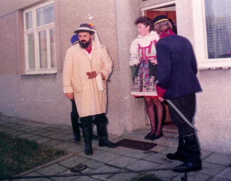 img00015.jpg