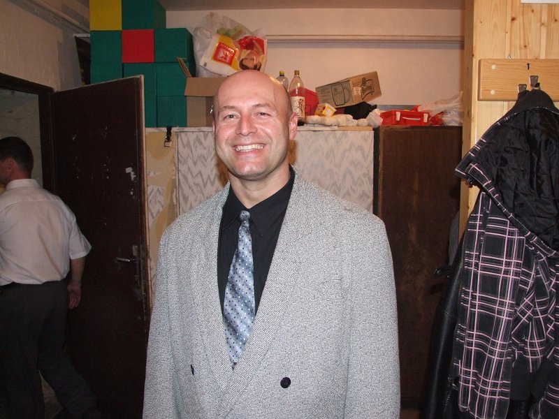 img00019.jpg